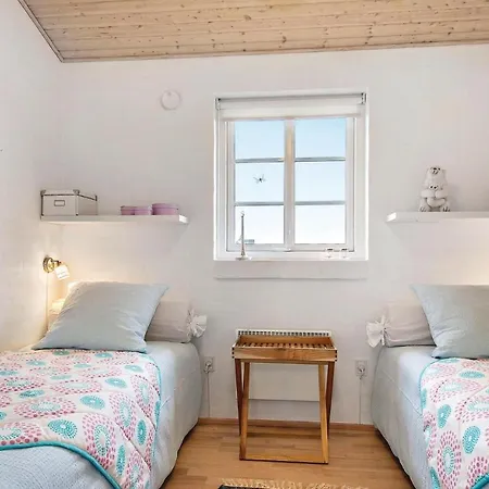 Dom wakacyjny Three-bedroom In Harboore