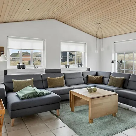 Three-bedroom In Harboore Casa de Férias *