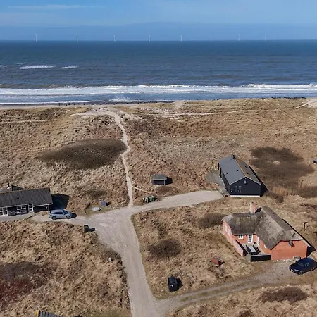 Three-bedroom In Harboore *