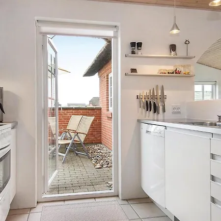 Stunning In Harboore With House A Panoramic View 哈博尔